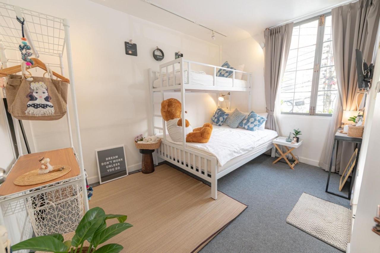 Oon Poshtel X Cafe Hostel Csiangmaj Kültér fotó