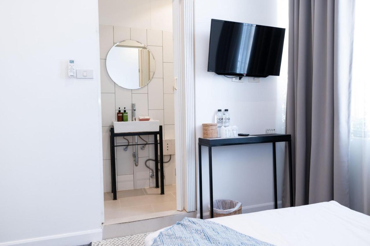 Oon Poshtel X Cafe Hostel Csiangmaj Kültér fotó