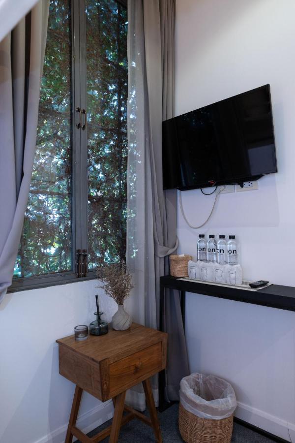 Oon Poshtel X Cafe Hostel Csiangmaj Kültér fotó