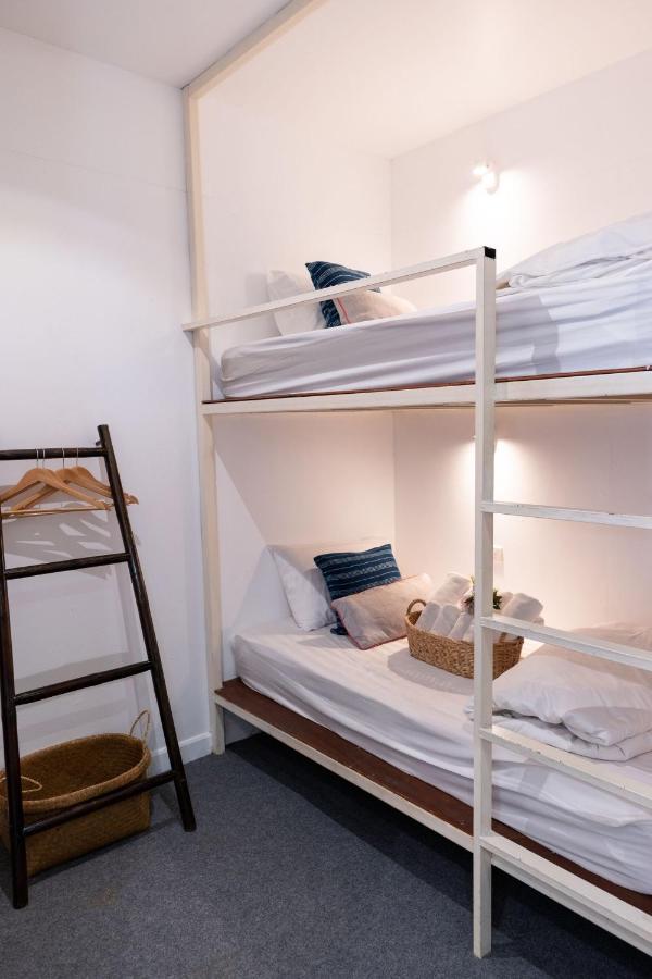 Oon Poshtel X Cafe Hostel Csiangmaj Kültér fotó