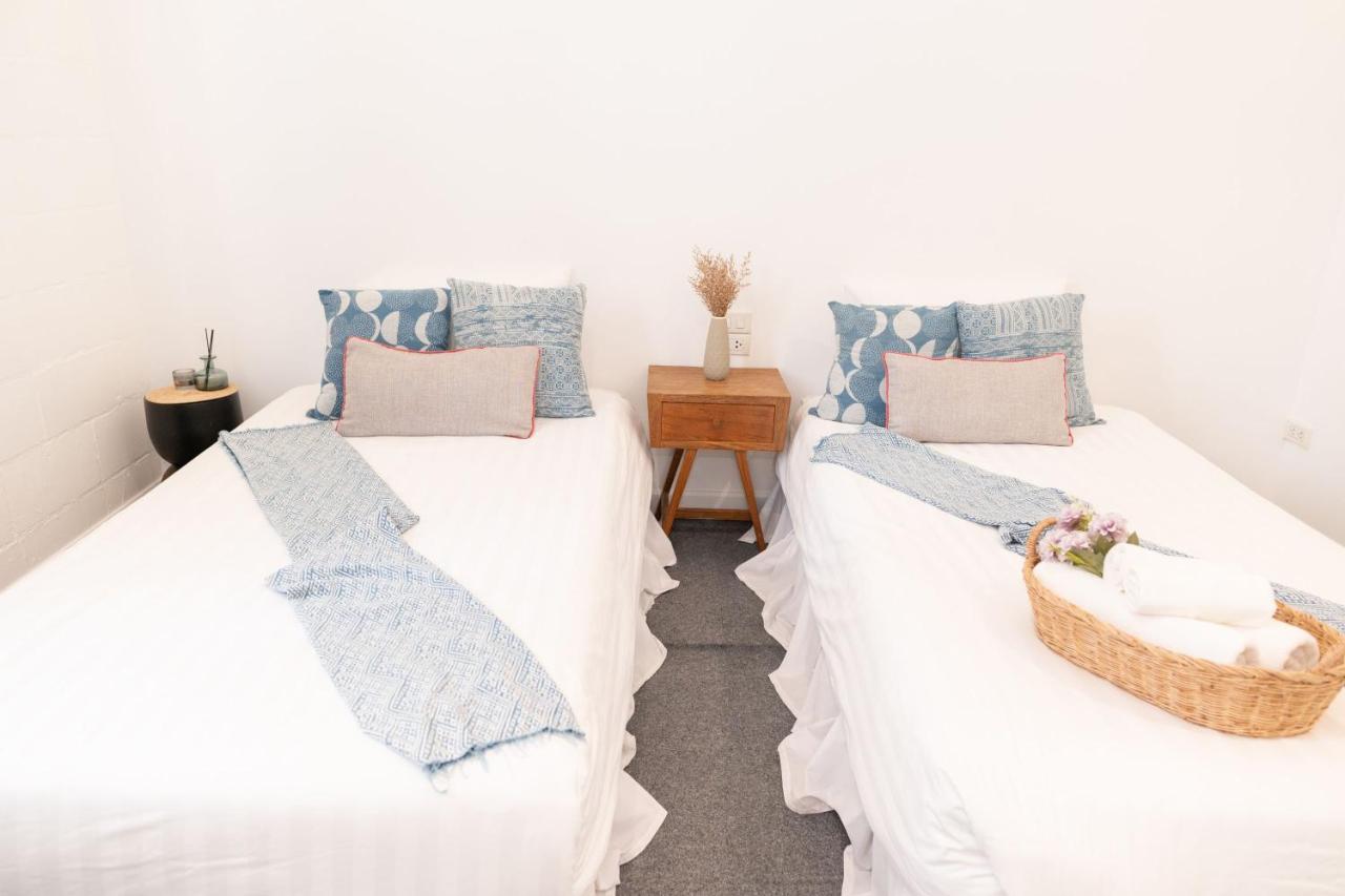 Oon Poshtel X Cafe Hostel Csiangmaj Kültér fotó