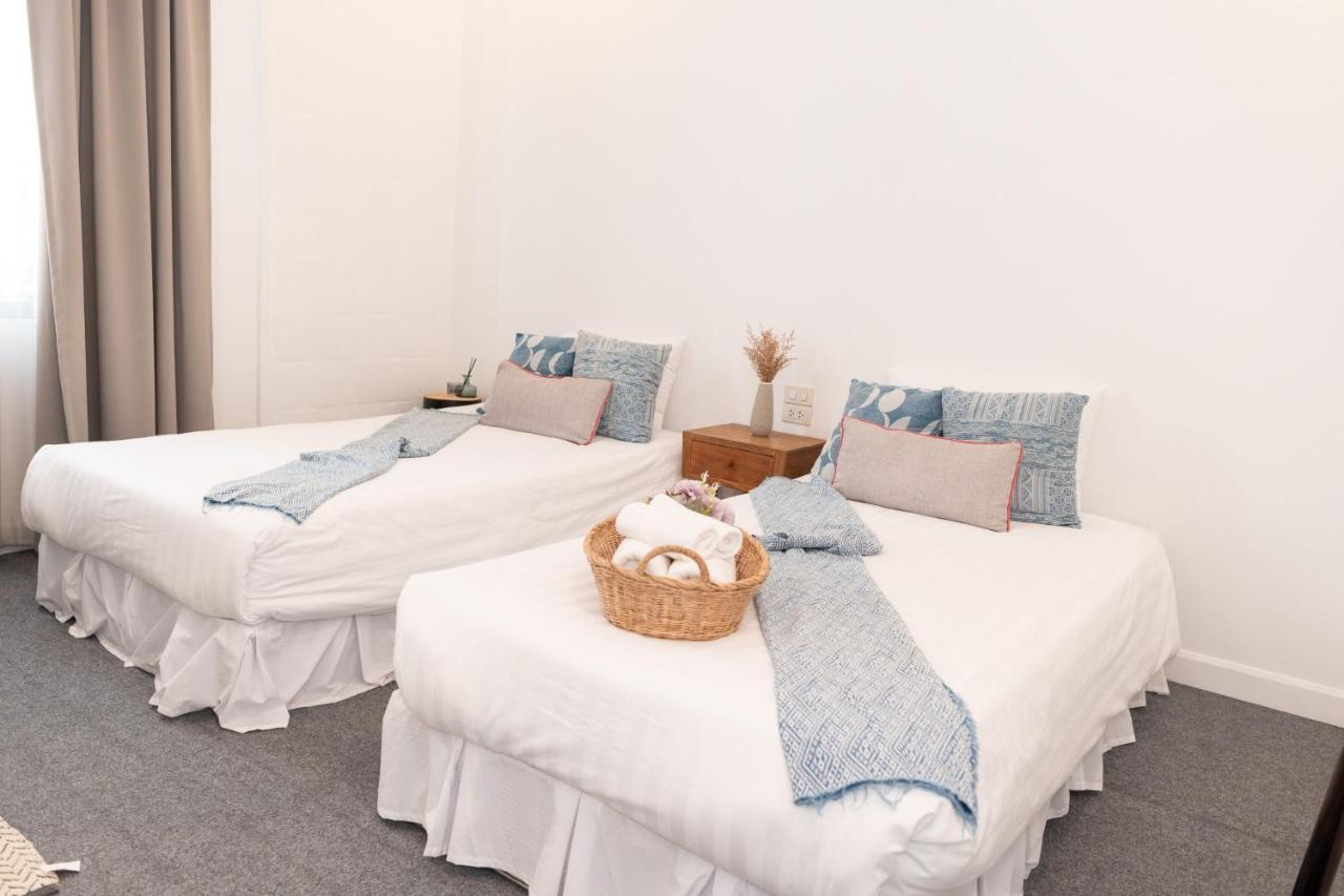 Oon Poshtel X Cafe Hostel Csiangmaj Kültér fotó