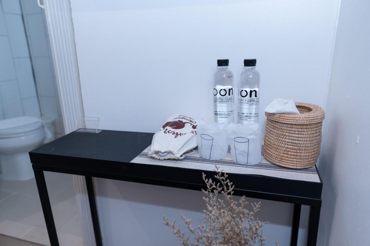 Oon Poshtel X Cafe Hostel Csiangmaj Kültér fotó