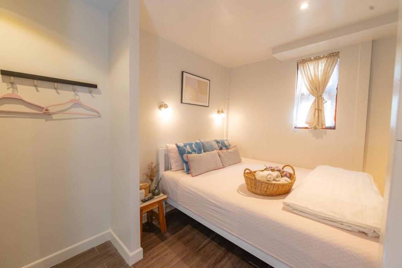 Oon Poshtel X Cafe Hostel Csiangmaj Kültér fotó