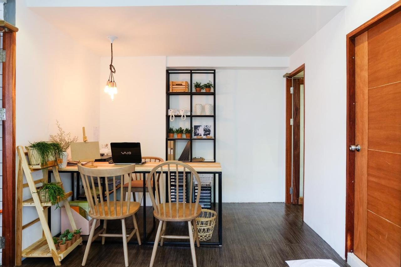 Oon Poshtel X Cafe Hostel Csiangmaj Kültér fotó